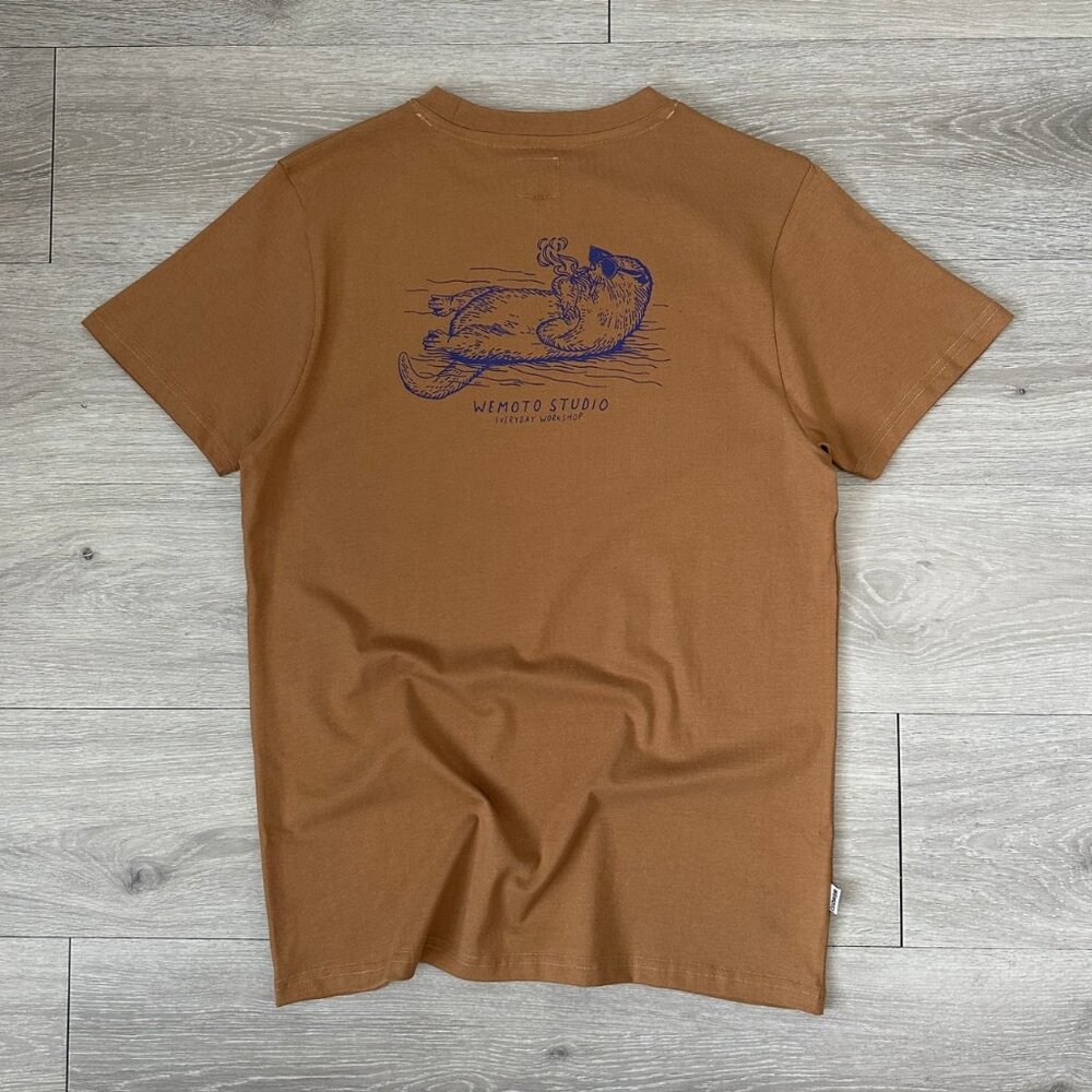 NWT Wemoto - River Otter Unisex Brown Organic Cotton T-Shirt - Size Medium